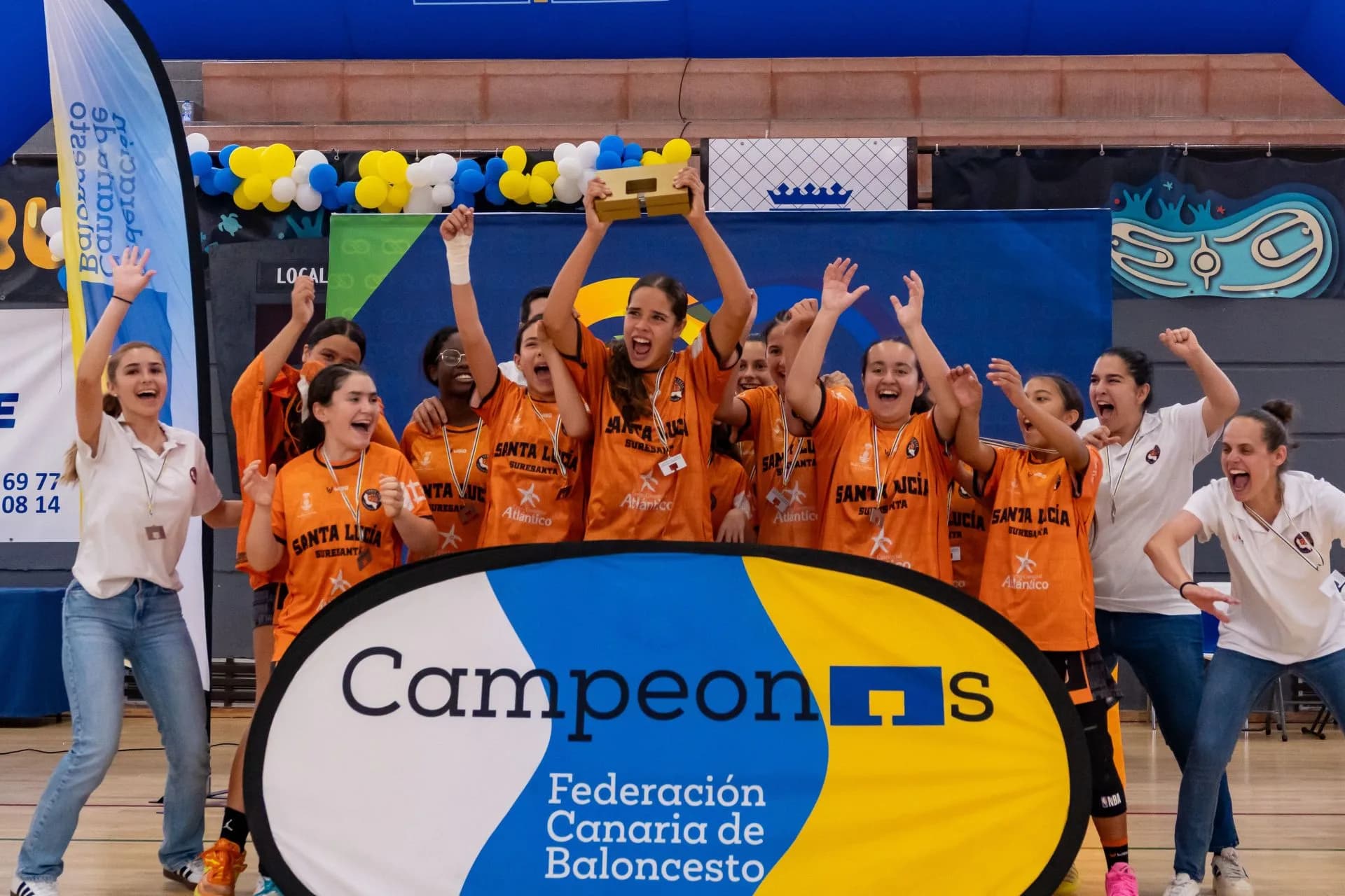 CAMPEONAS DE CANARIAS MINI FEMENINO Y AL CAMPEONATO DE ESPAÑA